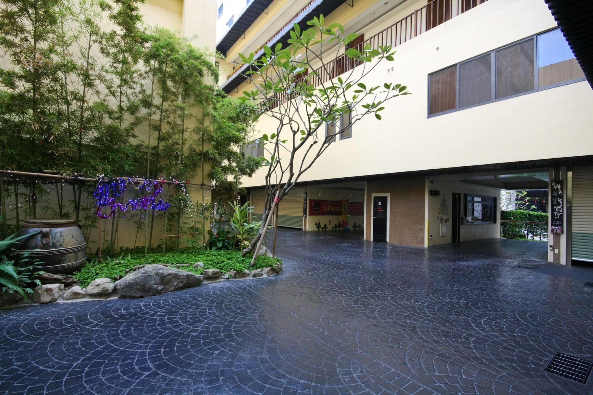 Lanshy Motel Taichung Exterior foto