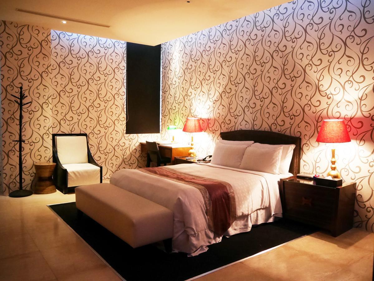 Lanshy Motel Taichung Exterior foto