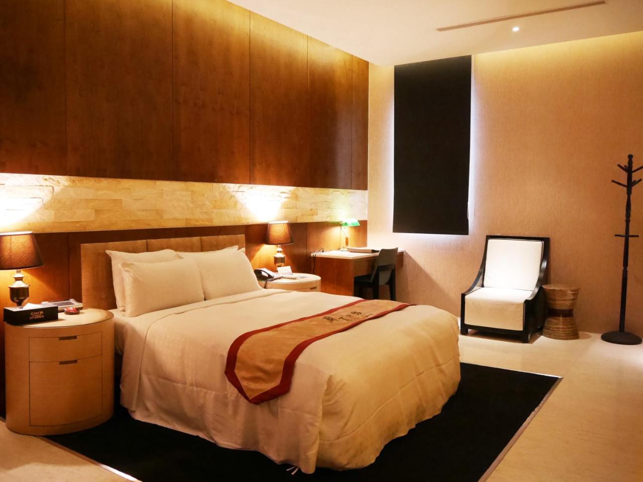 Lanshy Motel Taichung Exterior foto